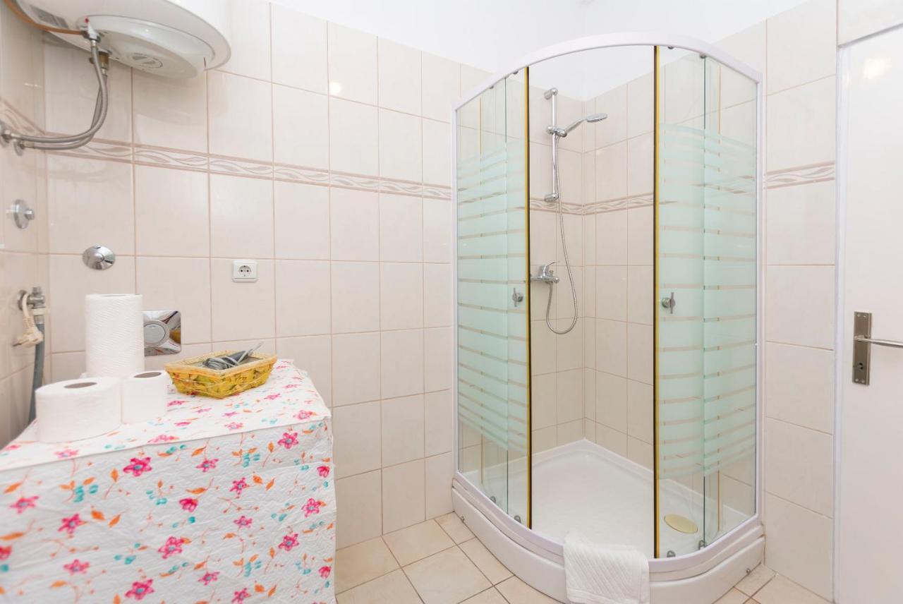 Apartments Milica Kaštela المظهر الخارجي الصورة