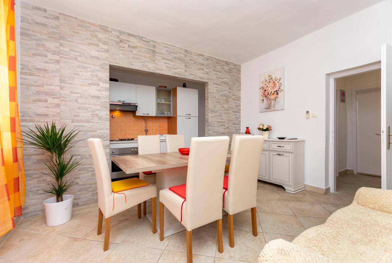 Apartments Milica Kaštela المظهر الخارجي الصورة