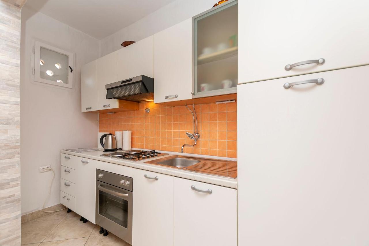 Apartments Milica Kaštela المظهر الخارجي الصورة
