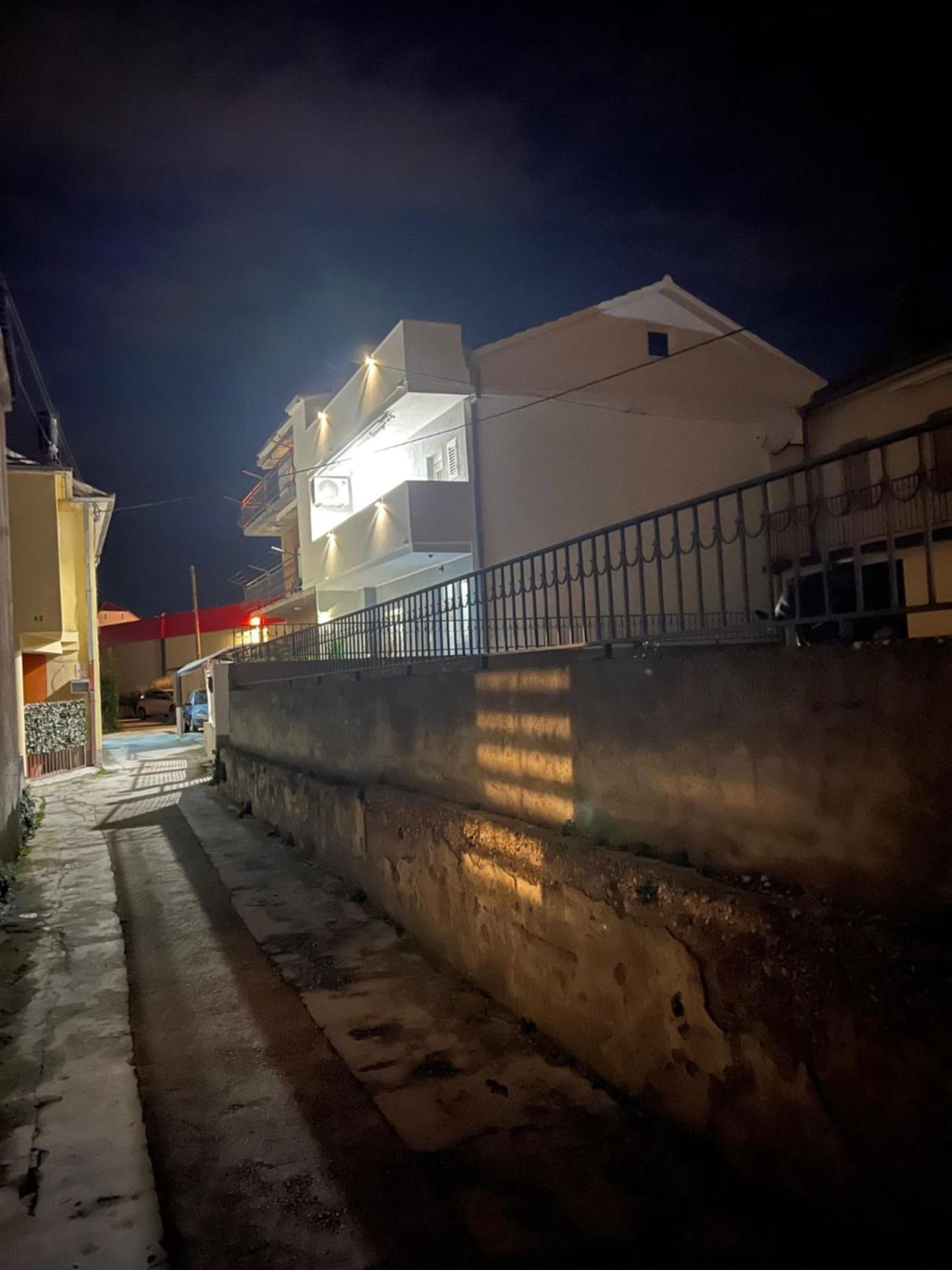 Apartments Milica Kaštela المظهر الخارجي الصورة